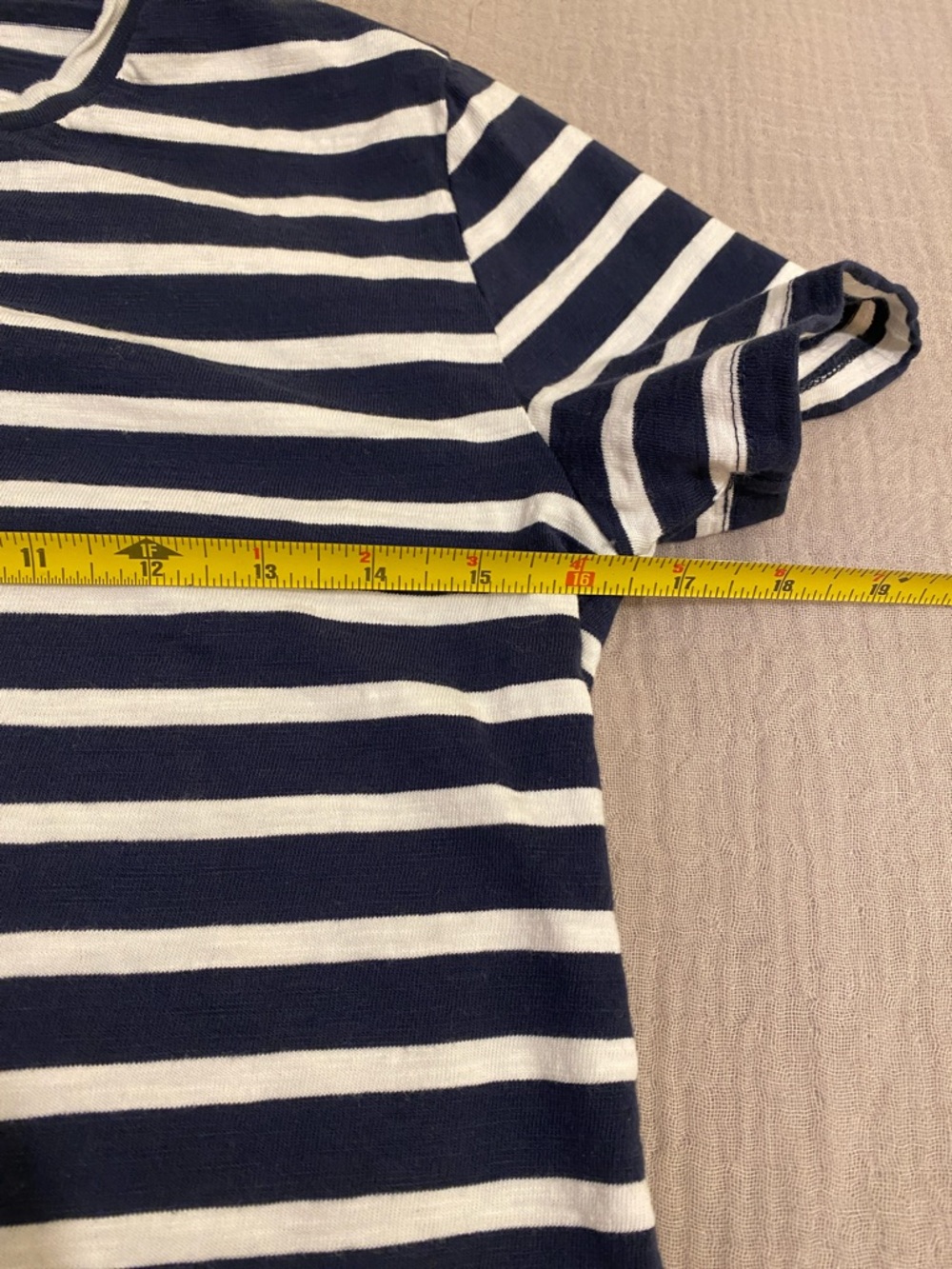 Everlane Navy and White Striped Tee. Size XS - Picture 5 of 7